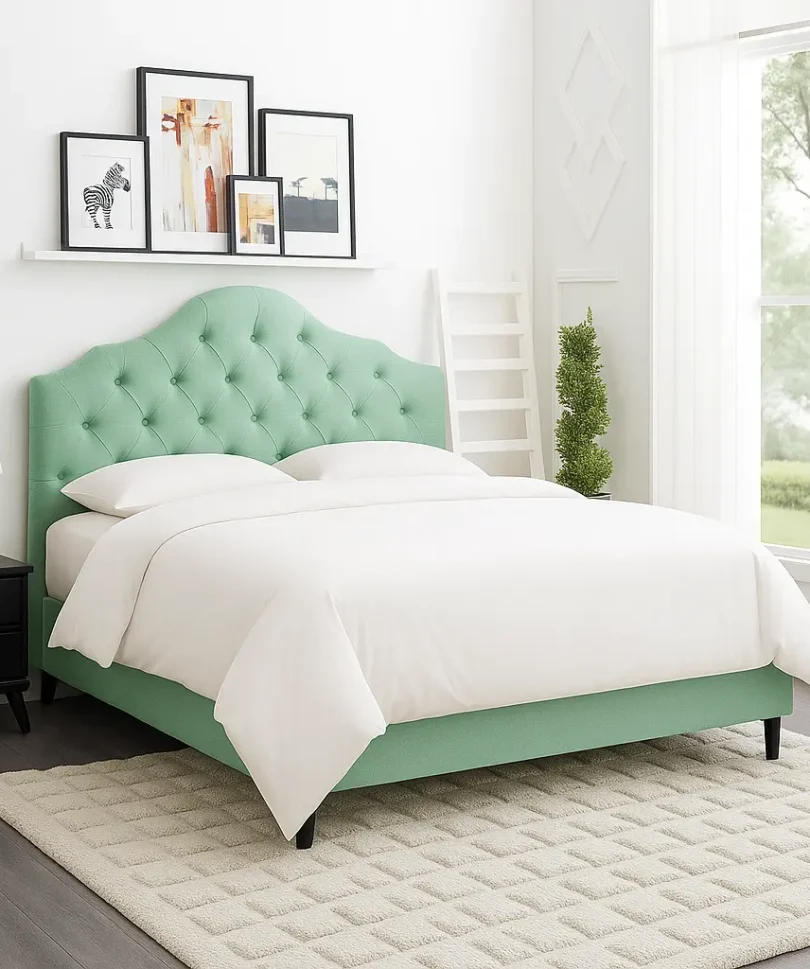 Amira Tufted Bed