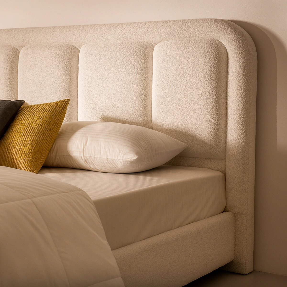 SolvieraPlush Bed - Image 2